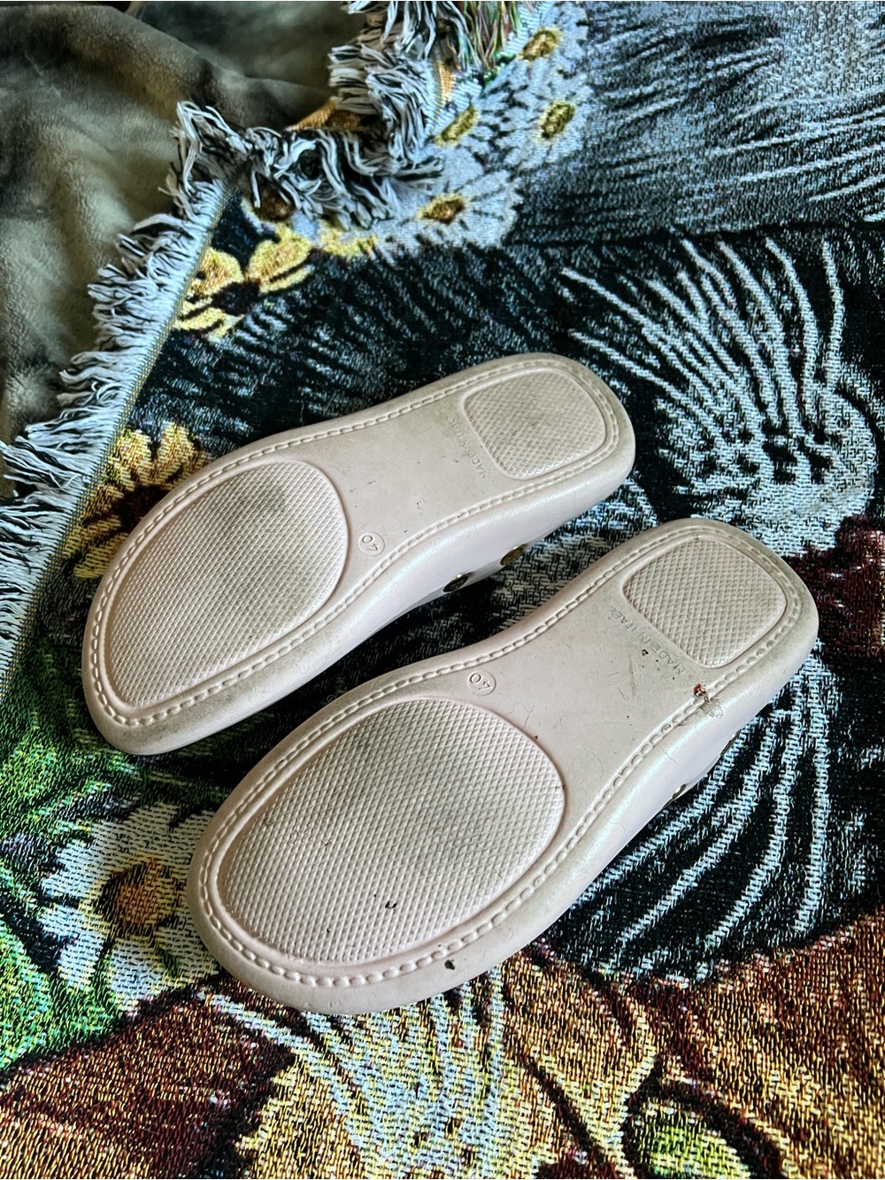 Burberry Pink Thong Sandals - Picture 6 of 6